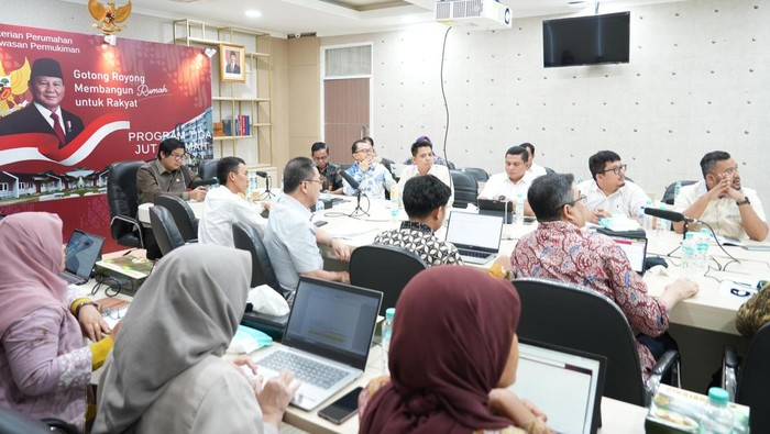 Rapat pembahasan peta jalan (road map) Program Tiga Juta Rumah