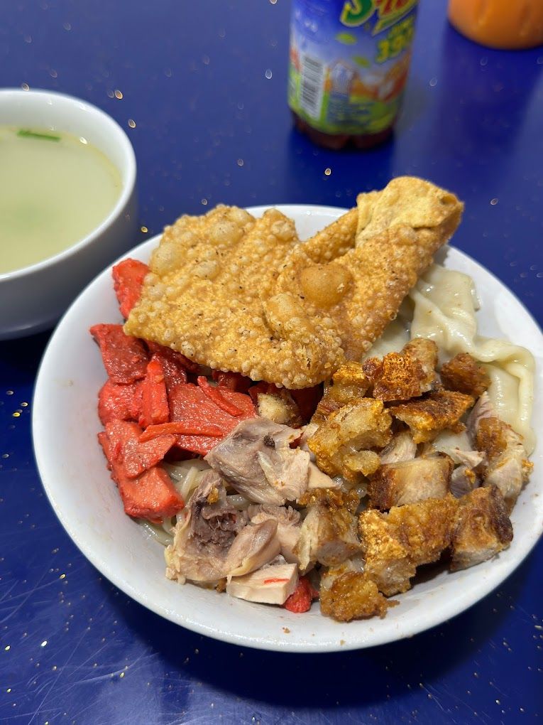 RM Makassar non-halal