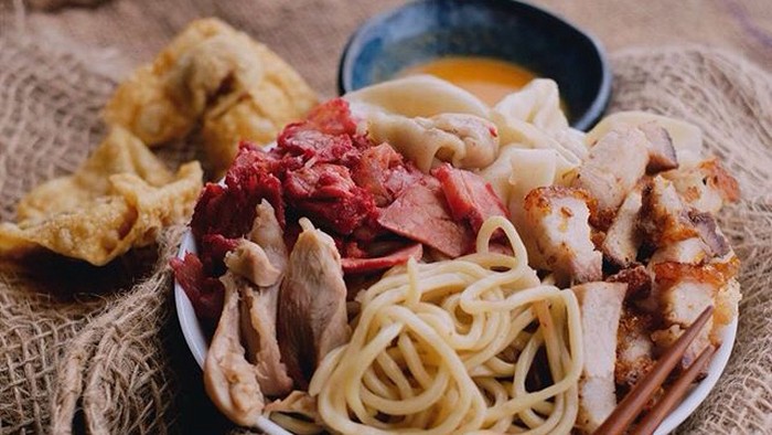RM Makassar non-halal