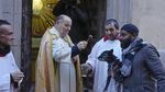 Saat Hewan Peliharaan Antre untuk Diberkati Pada Hari Santo Antonius di Spanyol