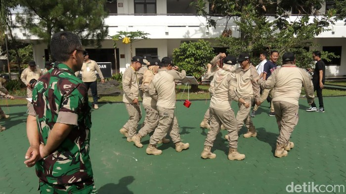 Sebanyak 72 ASN Kemendukbangga/BKKBN digembleng di Seskoad Bandung untuk peningkatan kualitas SDM.