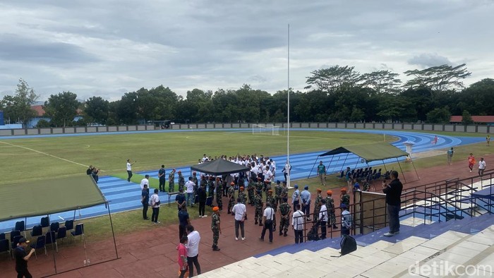 Suasana laga lanjutan Deltras FC vs Persibo yang batal digelar di Stadion Sasana Krida AAU, Berbah, Sleman, DIY, Sabtu (18/1/2025).