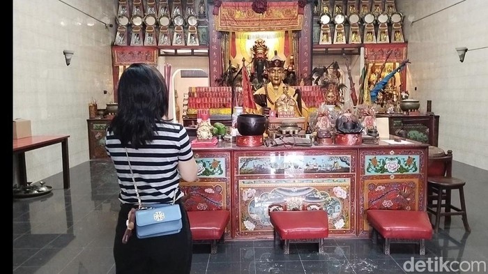 Suasana menjelang Imlek 2025 di Vihara Dharma Ramsi Bandung