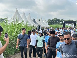 Ribuan Warga Hadiri Pesta Rakyat Vinanda-Gus Qowim di Kediri