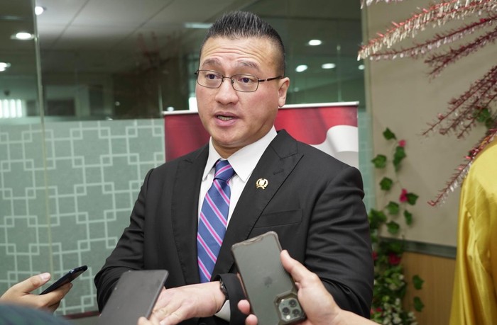 Anggota DPRD Daerah Khusus Jakarta, Fraksi PDI Perjuangan Hardiyanto Kenneth.