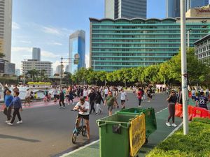 Cerita Warga Batal Lari gegara Kebanyakan Jajan di CFD Bundaran HI