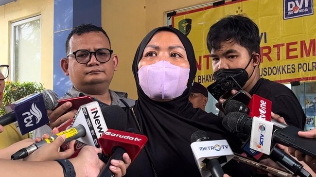 Asa Keluarga Korban Kebakaran Glodok Plaza Menanti Keajaiban