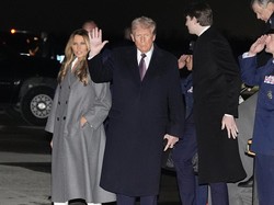 Foto: Melania Trump Jelang Jadi Ibu Negara Lagi, Pakai Baju Label Kontroversial