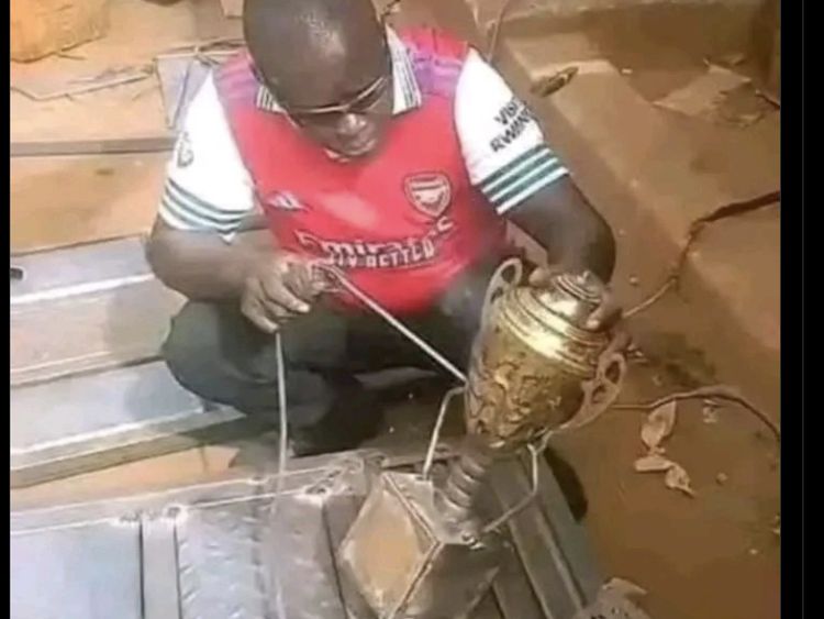 Meme Arsenal Imbang, Kans Juara Melayang?