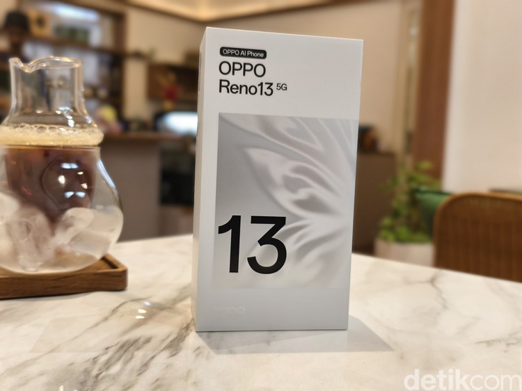 Oppo Reno 13 5G