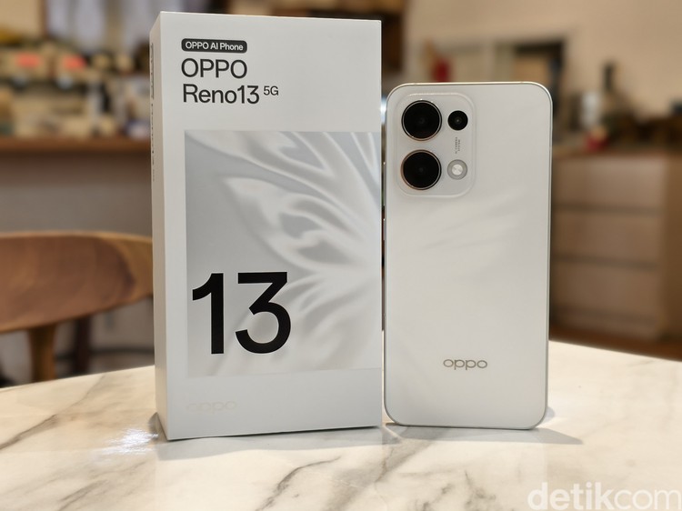 Oppo Reno 13 5G Oppo Reno 13 5G