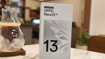 Oppo meluncurkan Reno 13 5G di Indonesia pada 16 Januari 2025. Foto: Adi Fida Rahman/detikINET