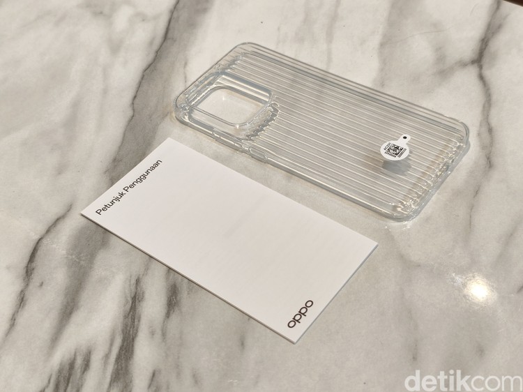 Oppo Reno 13 5G Oppo Reno 13 5G