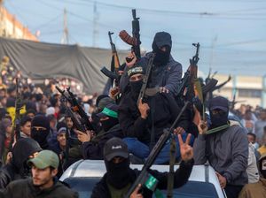 Pejuang Hamas dan Warga Palestina Bersuka Cita Rayakan Gencatan Senjata