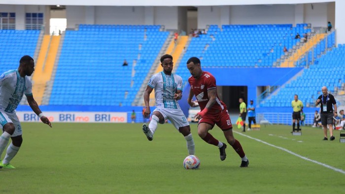 PSM Makassar bermain imbang 1-1 melawan PSBS Biak dalam laga Liga 1 2024/2025 di Stadion Batakan.