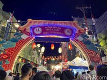 Melihat Kemeriahan Pasar Malam Imlek 2025 di Kota Padang