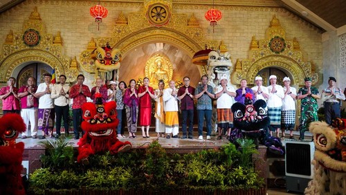 Wakil Bupati Badung, Ketut Suiasa, menghadiri peresmian Balai Serbaguna Dharma Semadi Vihara Dharmayana Kuta Leeng Gran Bio, Sabtu (18/1/2025). (Foto: Dok. Pemkab Badung)