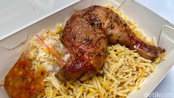 Ini Nasi Kebuli Paling Lezat Mantap yang Harganya Rp 30 Ribuan!