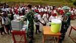 Anak Sekolah di Papua Tengah Terima Makan Bergizi Gratis Perdana
