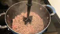 Repot menumis daging atau bahan lainnya? Chopper khusus pengaduk ini bisa diandalkan. Ibu-ibu tak perlu lagi menahan uap panas dari pancinya. Foto: Bored Panda