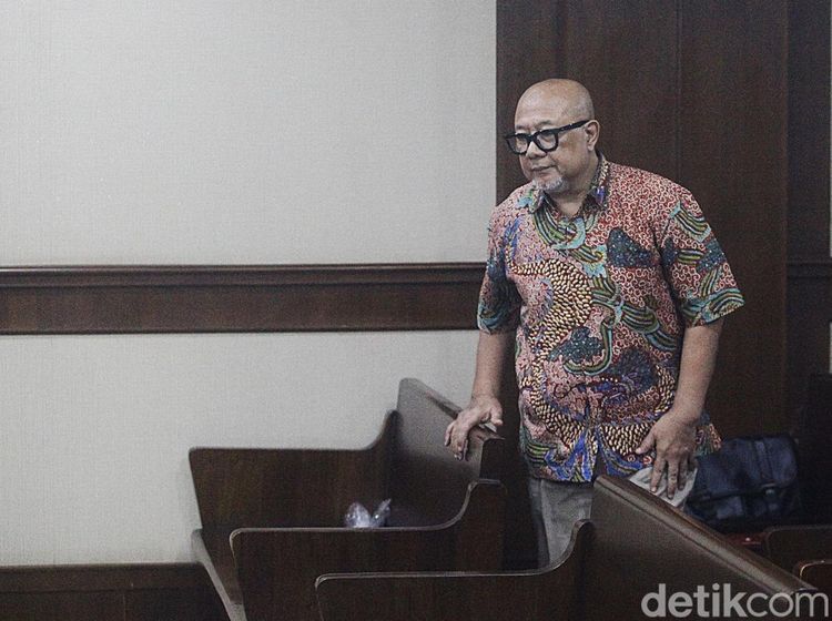 Dono Parwoto Sidang Perdana Kasus Korupsi Tol MBZ