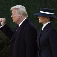 Momen comeback bersejarah ini ditandai Melania dengan penampilan yang maksimal. Namun, ia mempresentasikan sesuatu yang berbeda kali ini. (Foto: AP Photo/Matt Rourke)