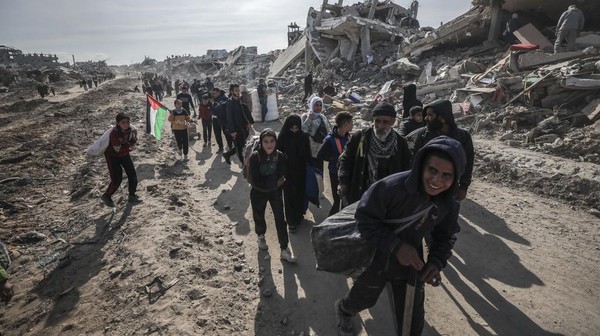 Gencatan Senjata Dimulai, Warga Gaza Pulang ke Reruntuhan Rumah