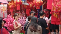 Sebagai informasi, Tahun Baru Imlek 2025 yang bertepatan dengan 2576 Kongzili akan dirayakan pada Rabu (29/1/2025) nanti. Apabila dihitung mulai hari ini, maka masih ada 9 hari lagi menuju perayaan Imlek.