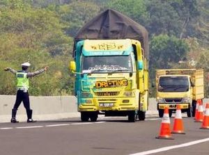 Tertibkan Truk Obesitas, Pemerintah Diminta Tak Cuma Sasar Sopir