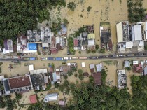 Jalan Lintas Sumatera Lumpuh Akibat Banjir di Jambi
