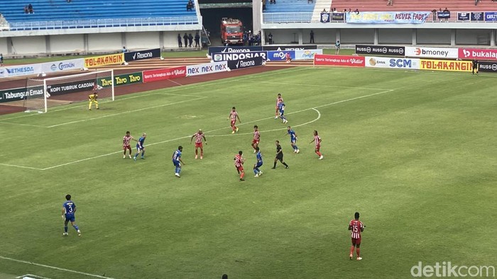 Laga PSIM Jogja vs Deltras FC di Stadion Mandala Krida, Kota Jogja, Senin (20/1/2025).