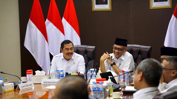 Menteri Imipas Agus Andrianto menerima audiensi Kepala BPH Mochammad Irfan Yusuf.