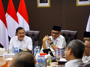 Menteri Imipas Terima Audiensi BPH Bahas Percepatan Keimigrasian Jemaah Haji