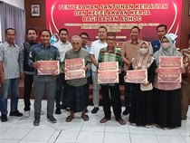 KPU Lamongan Beri Santunan Kematian-Kecelakaan Petugas Badan Ad Hoc