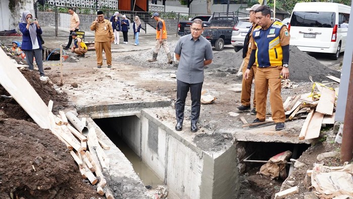 Pj Wali Kota Batu Aries Agung Paewai