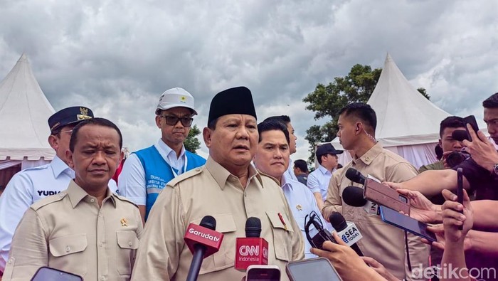 Prabowo meresmikan PLTA Jatigede