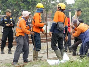 22 Kecelakaan di Perlintasan KA Liar, 9 Orang Meninggal Dunia