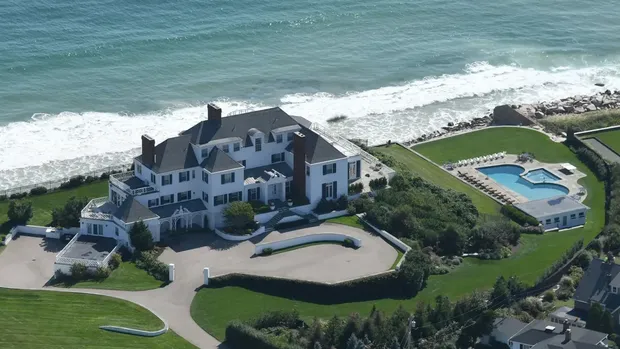 Rumah Taylor Swift di Rhode Island