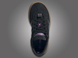 Adidas Kolaborasi dengan Game Minecraft Rilis Sneakers, Ini Bocorannya