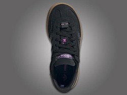 Adidas Kolaborasi dengan Game Minecraft Rilis Sneakers, Ini Bocorannya