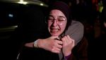 Tangis Bahagia 90 Tahanan Palestina Usai Dilepas Israel