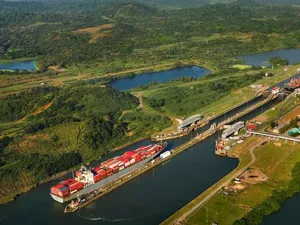 Panama Bantah Kapal AS Bisa Lewati Terusan Secara Gratis