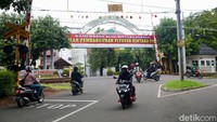 Pemprov DKI menjadwalkan pemilihan penyedia konstruksi Flyover Latumeten dan Flyover Bintaro Puspita masing-masing dilakukan Mei-Agustus 2024 dan dilanjutkan pada pelaksanaan kontrak pada Agustus 2025 hingga Oktober 2026. Sementara, pemanfaatan barang/jasa pengadaan ini direncanakan pada Desember 2026.  