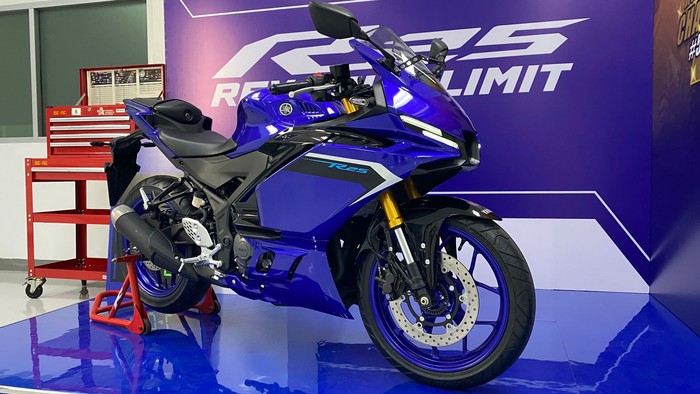 Yamaha R25 terbaru meluncur di Indonesia