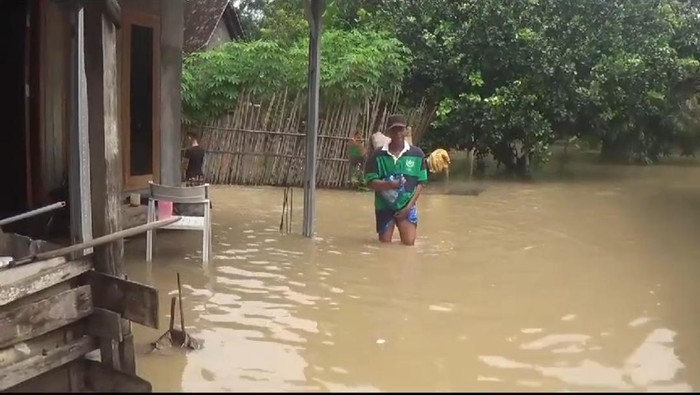 Banjir di Ngawi akibat luapan Bengawan Solo