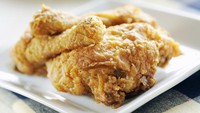 Selain itu, KFC juga menjadi restoran cepat saji favoritnya. Trump menyukai ayam goreng yang juicy dari KFC. Ia juga pernah terlihat tengah menikmati ayam goreng di pesawat. Foto: iStock/site news