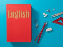 Perbedaan Those dan These Lengkap dengan Contoh Penggunaannya