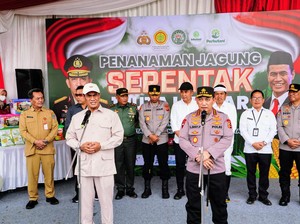 Mentan Apresiasi Polri Tanam Jagung Serentak 1 Juta Hektar