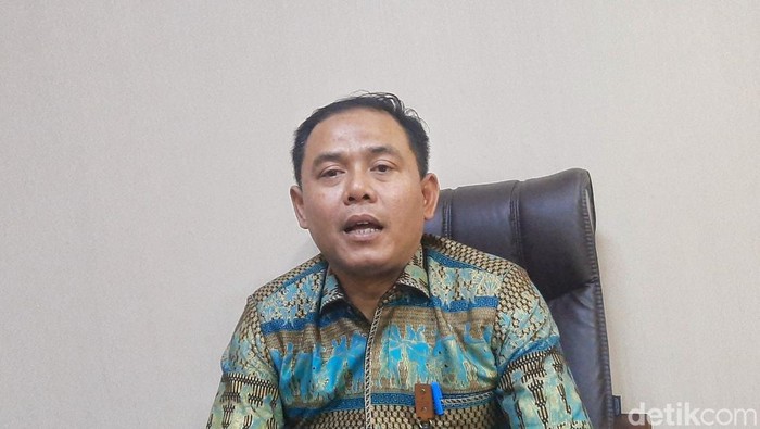 Ketua DPRD Karawang Endang Sodikin