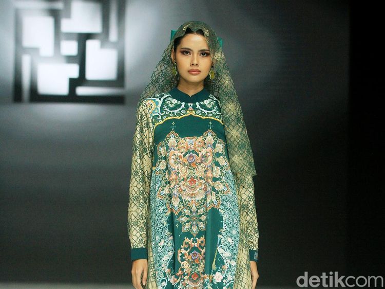 Foto: 10 Koleksi Baju Lebaran 2025 Karya Ivan Gunawan Prive